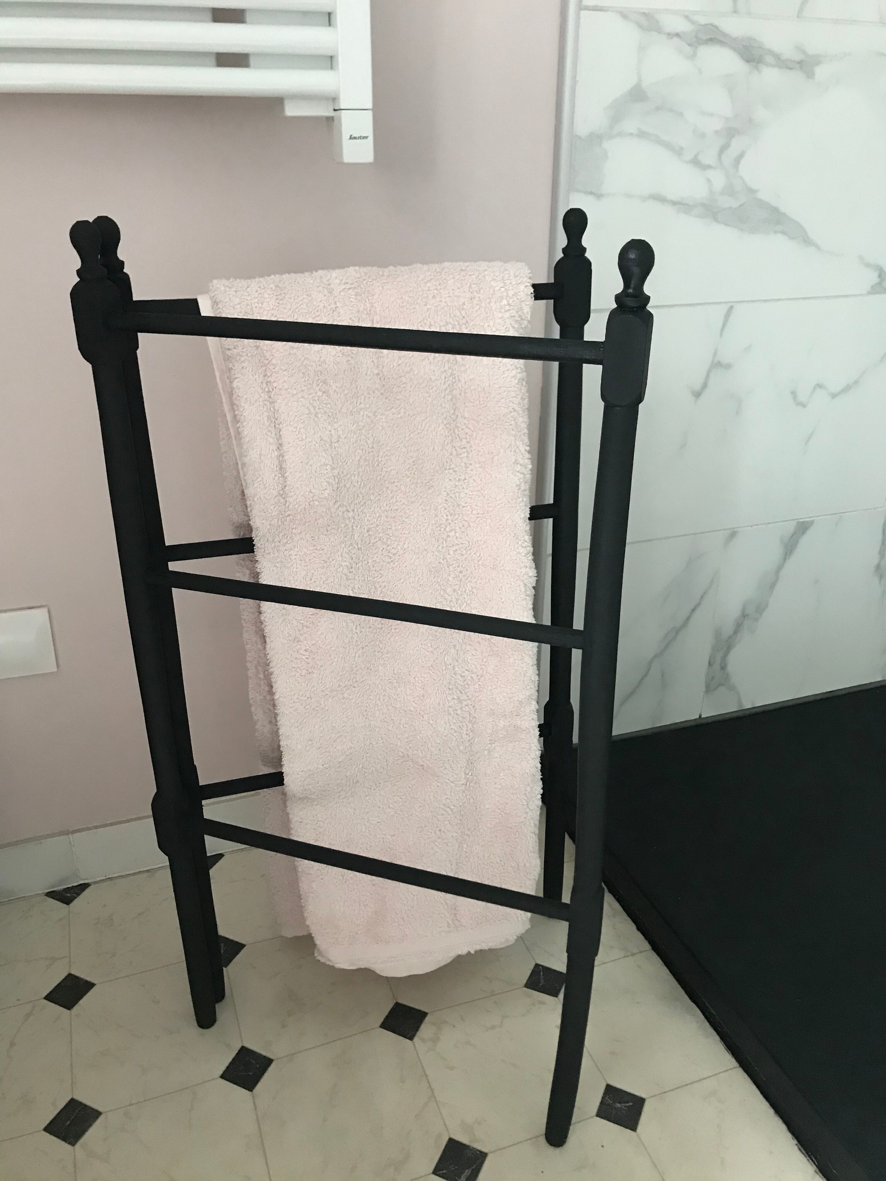 Vintage towel rack