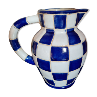 Old pitcher signed S M