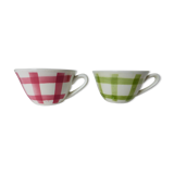 2 vintage coffee cups with tablecloth pattern