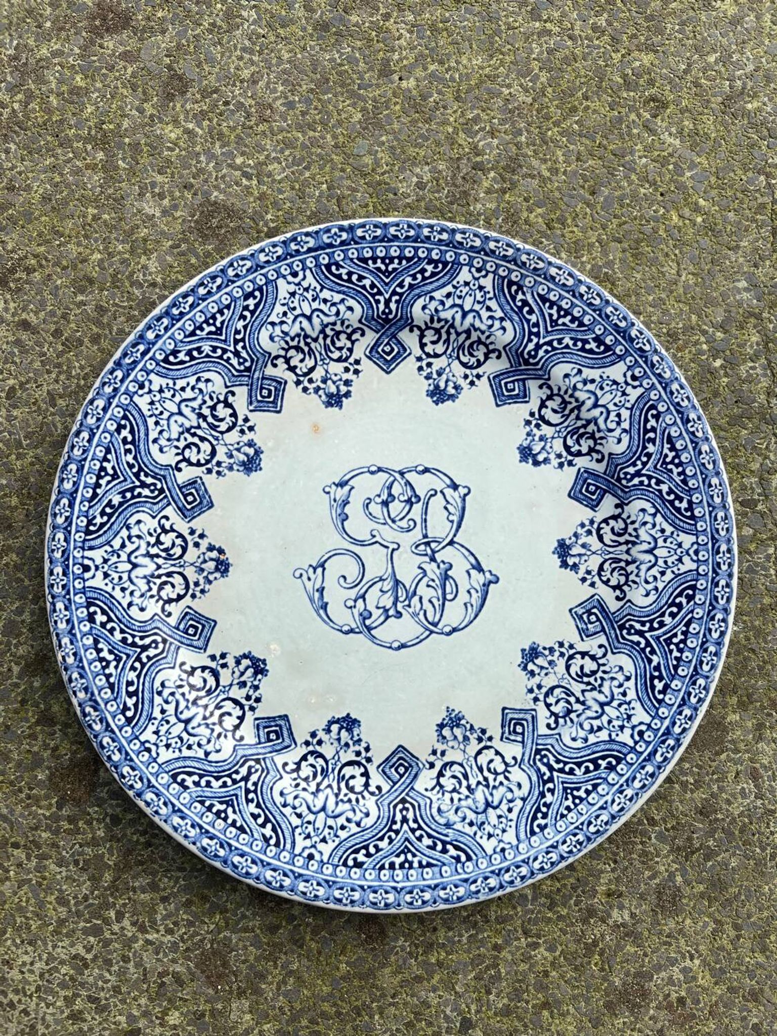 Gien - rare série partie de service de château français
