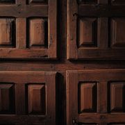 Meuble quatre portes en bois massif, XVIIIᵉ siècle