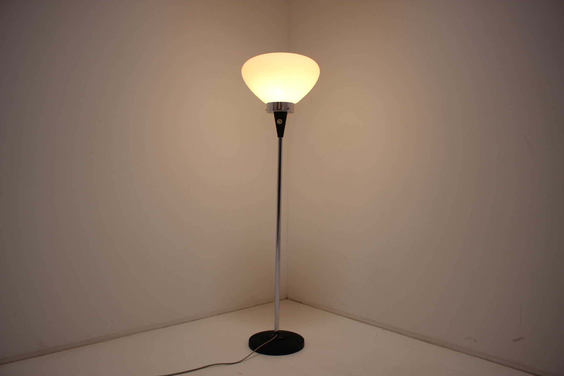 Mid-century design floor lamp/ Lidokov, 1970's