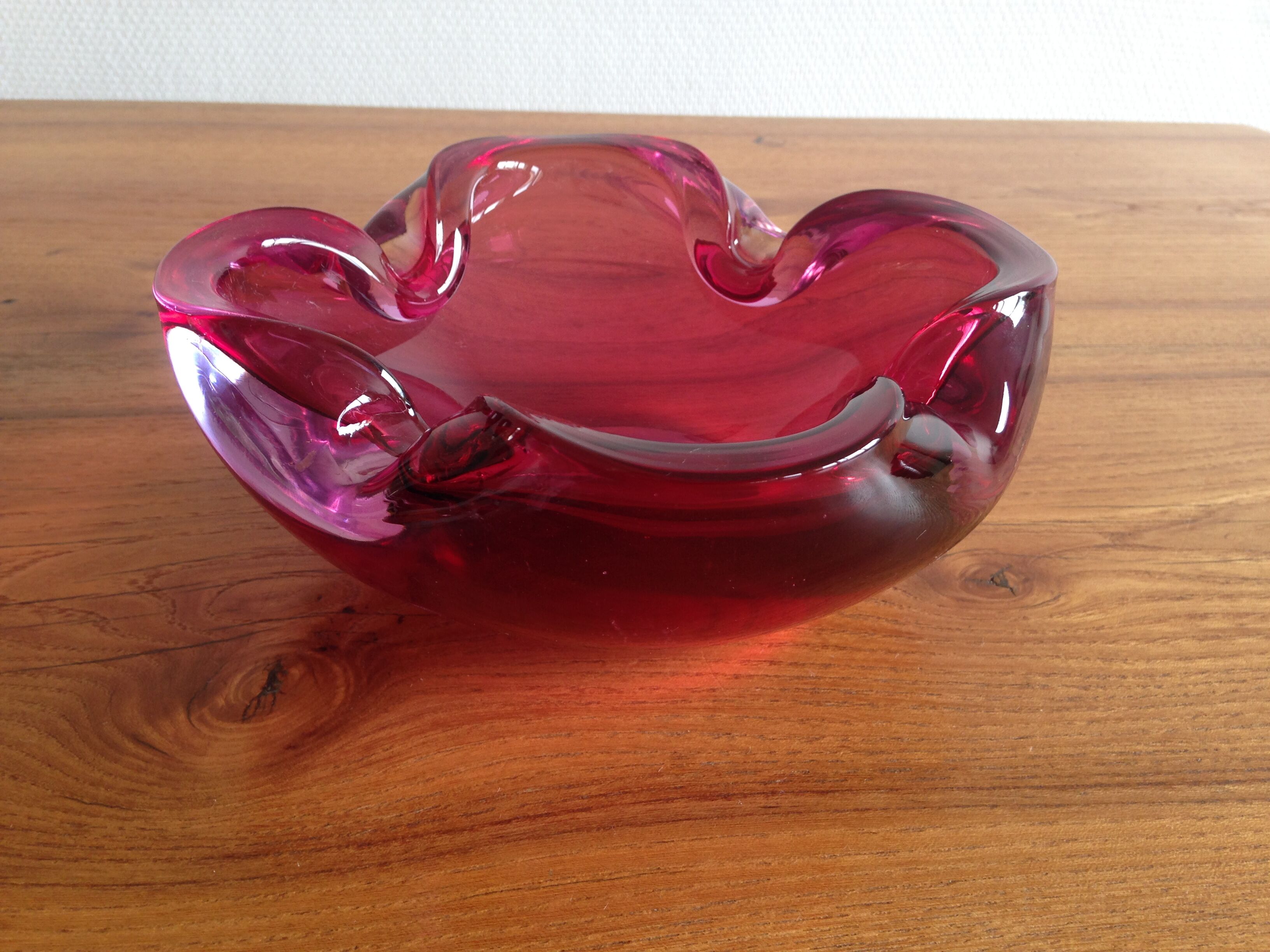 Ashtray pink Murano glass