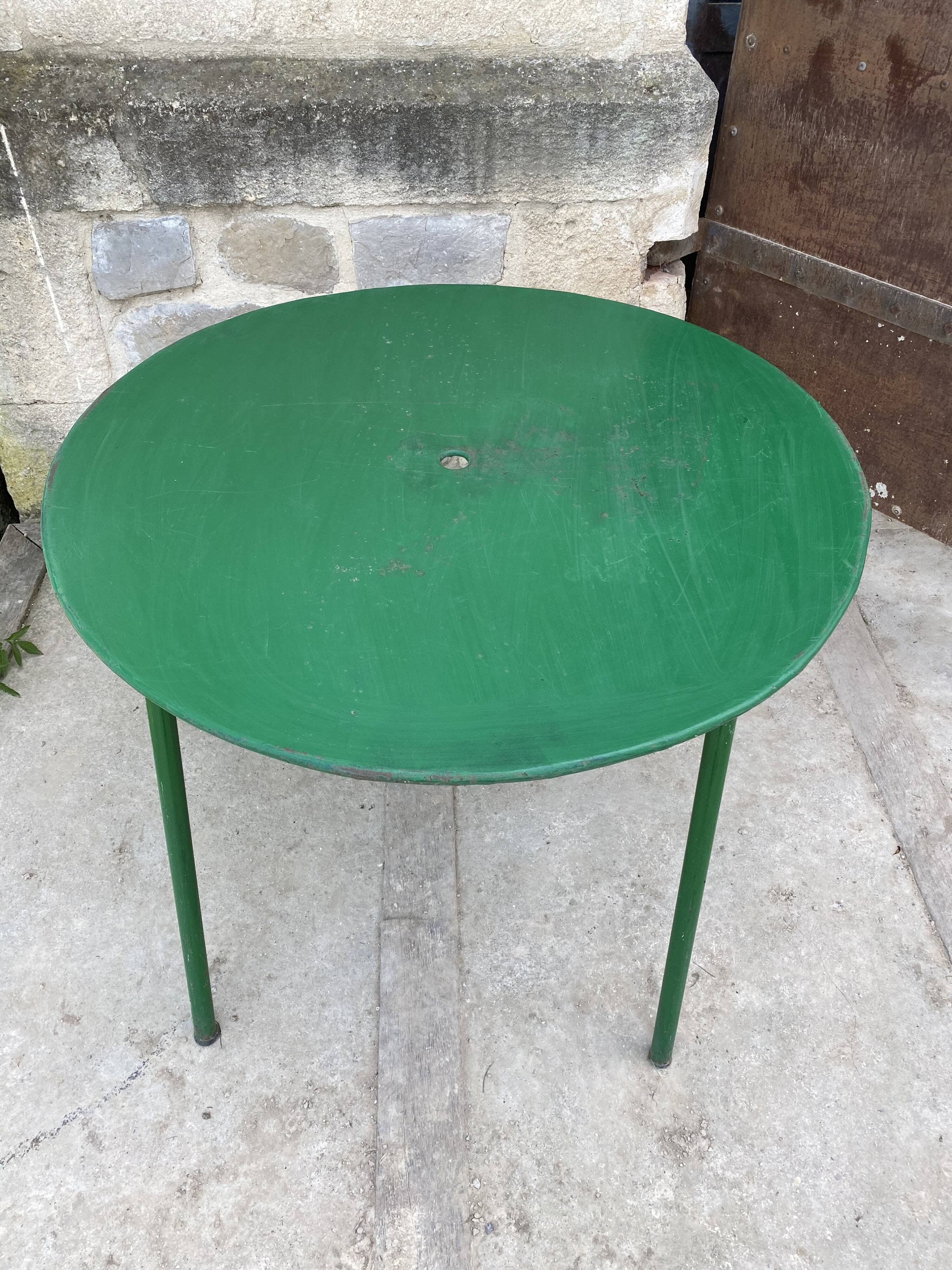 Garden metal round table 1960