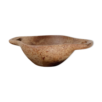 Primitive wooden bowl