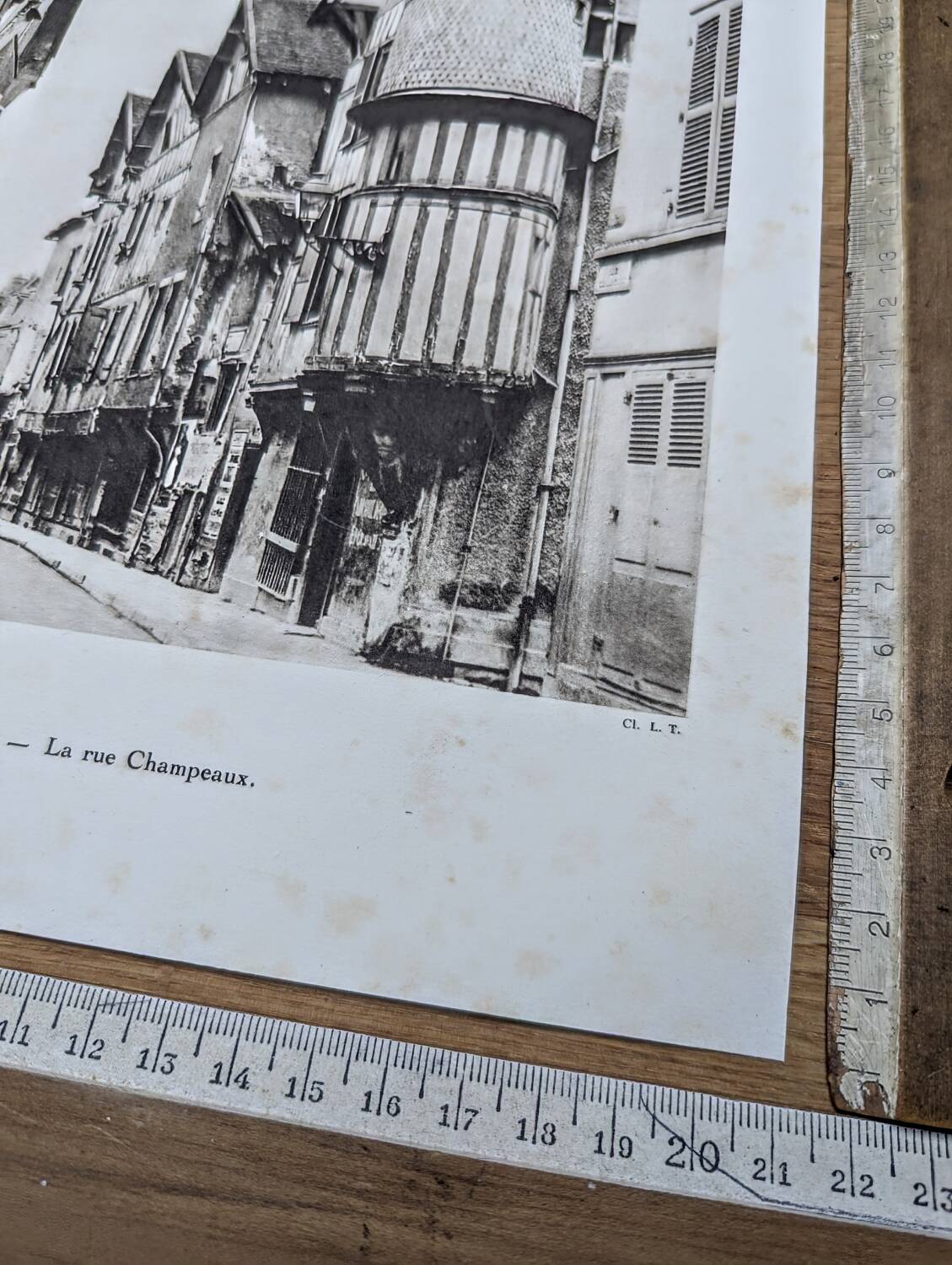 Printed in 1926, Troyes Heliogravure.