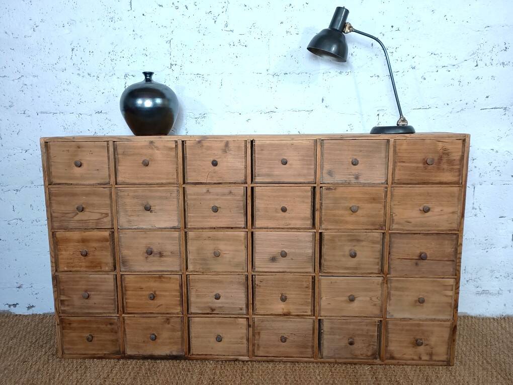 Meuble de métier industriel ou d'apothicaire avec 30 tiroirs bois vintage
