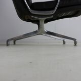 Sixties american design lounge chair by Paul Tuttl