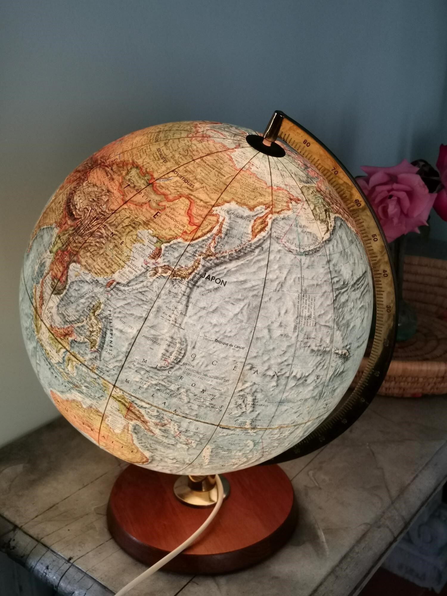 Globe Earth 50/60 foot wooden