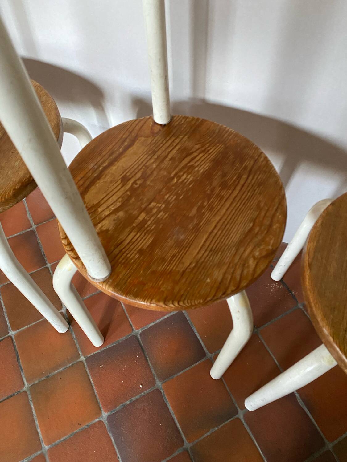 4 vintage stools