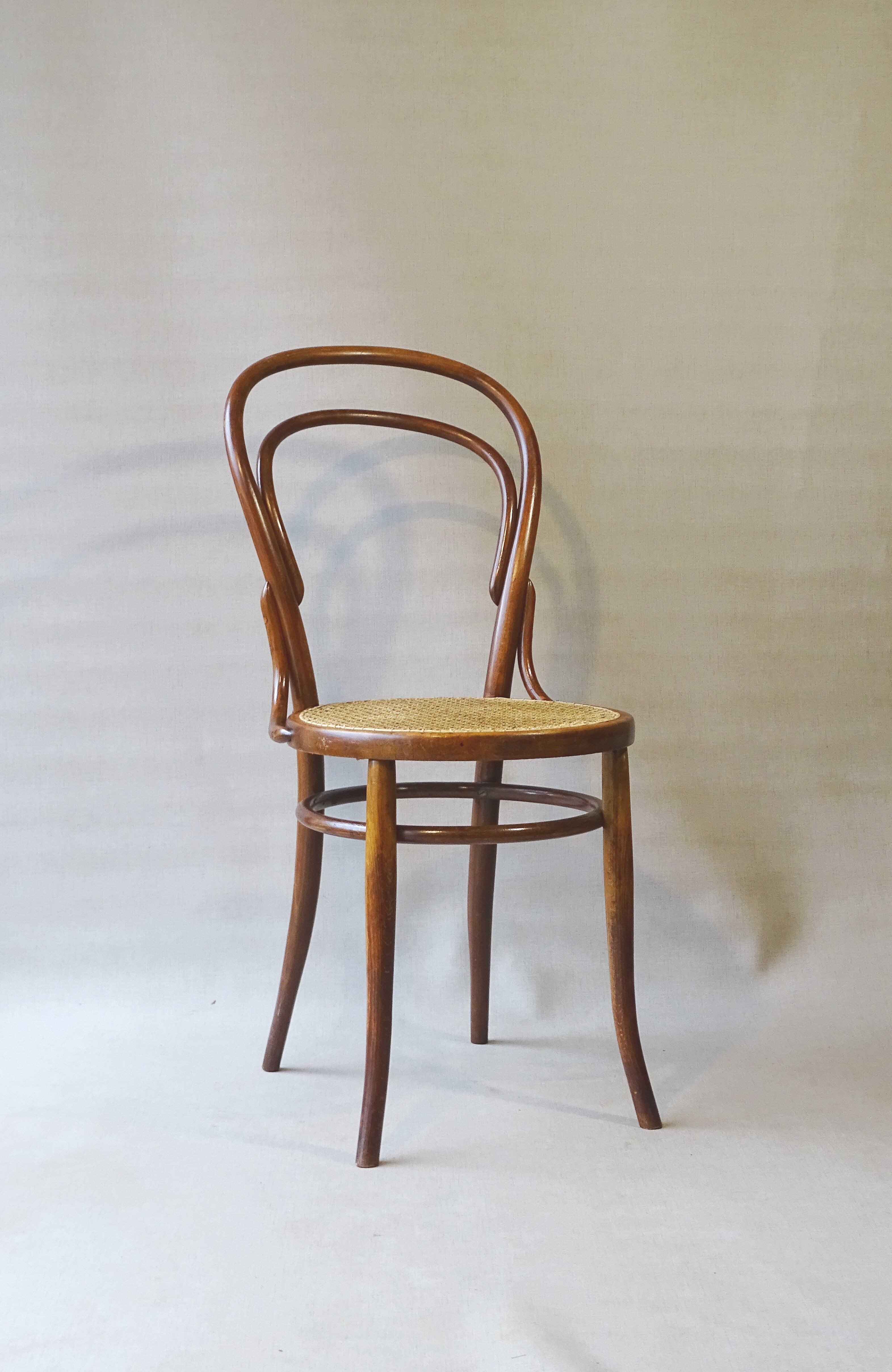 Two chairs turpe n°14 bistrot 1900 cans