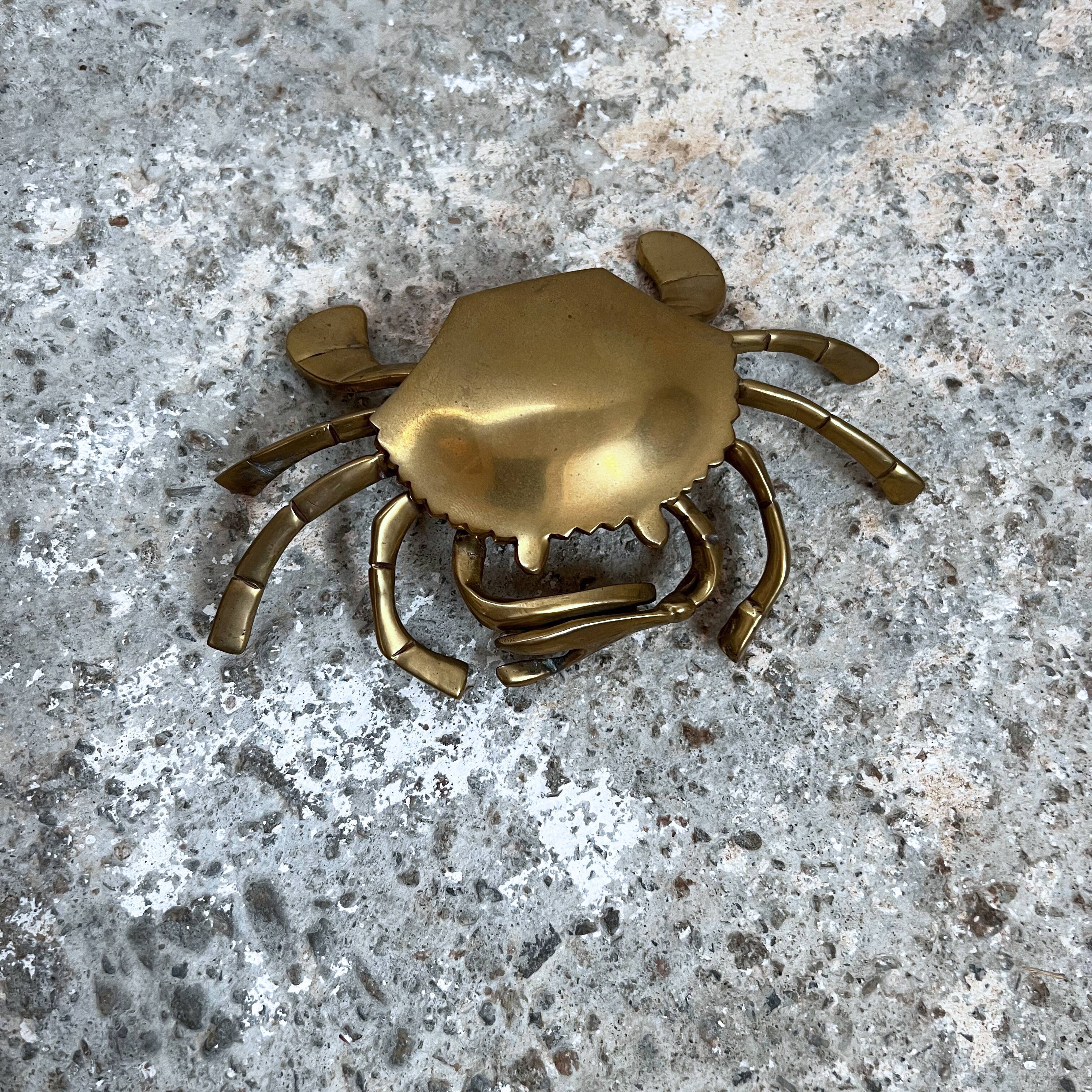 Vintage brass ashtray crab