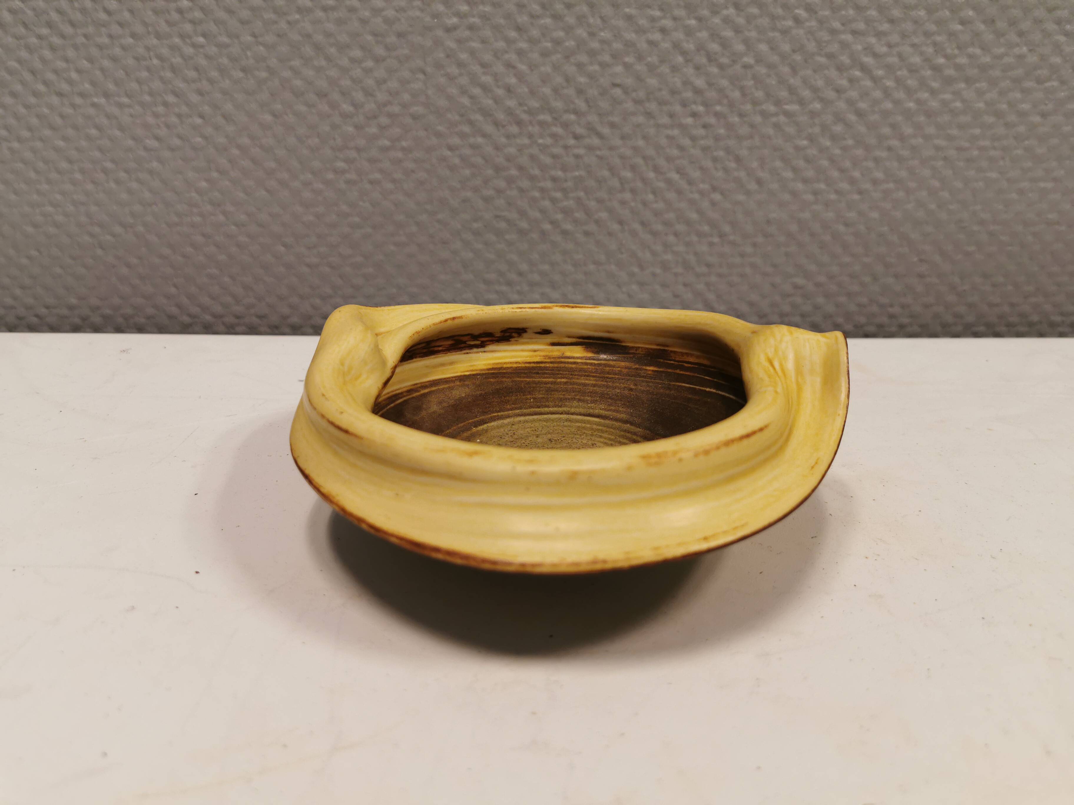 Ceramic bowl from Glarbo ceramics 1983 Denmark.