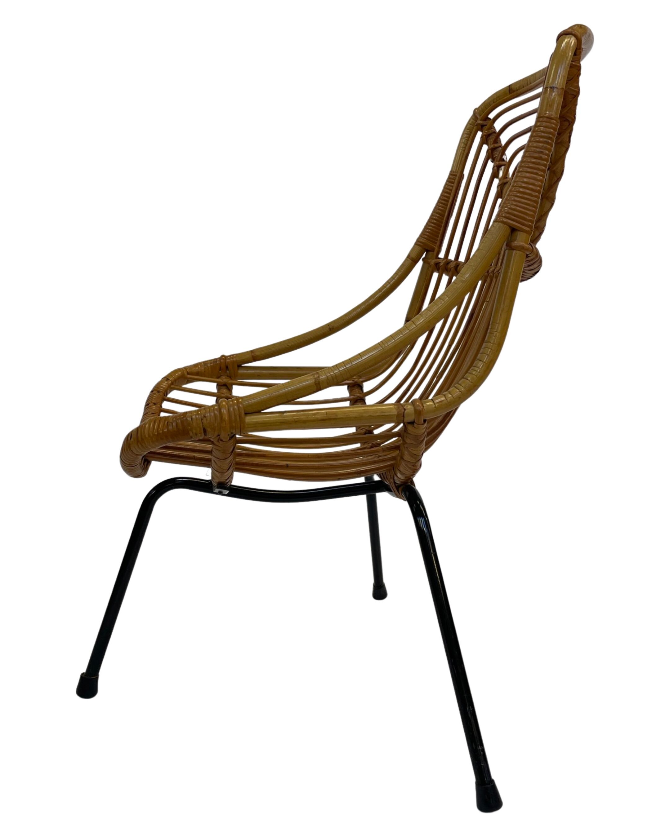 Tripod Rattan easy chair by Dirk van Sliedregt Rohe Noordwolde 1960 in the Netherlands