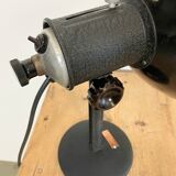 Lampe de table en émail noir industriel, années 1950