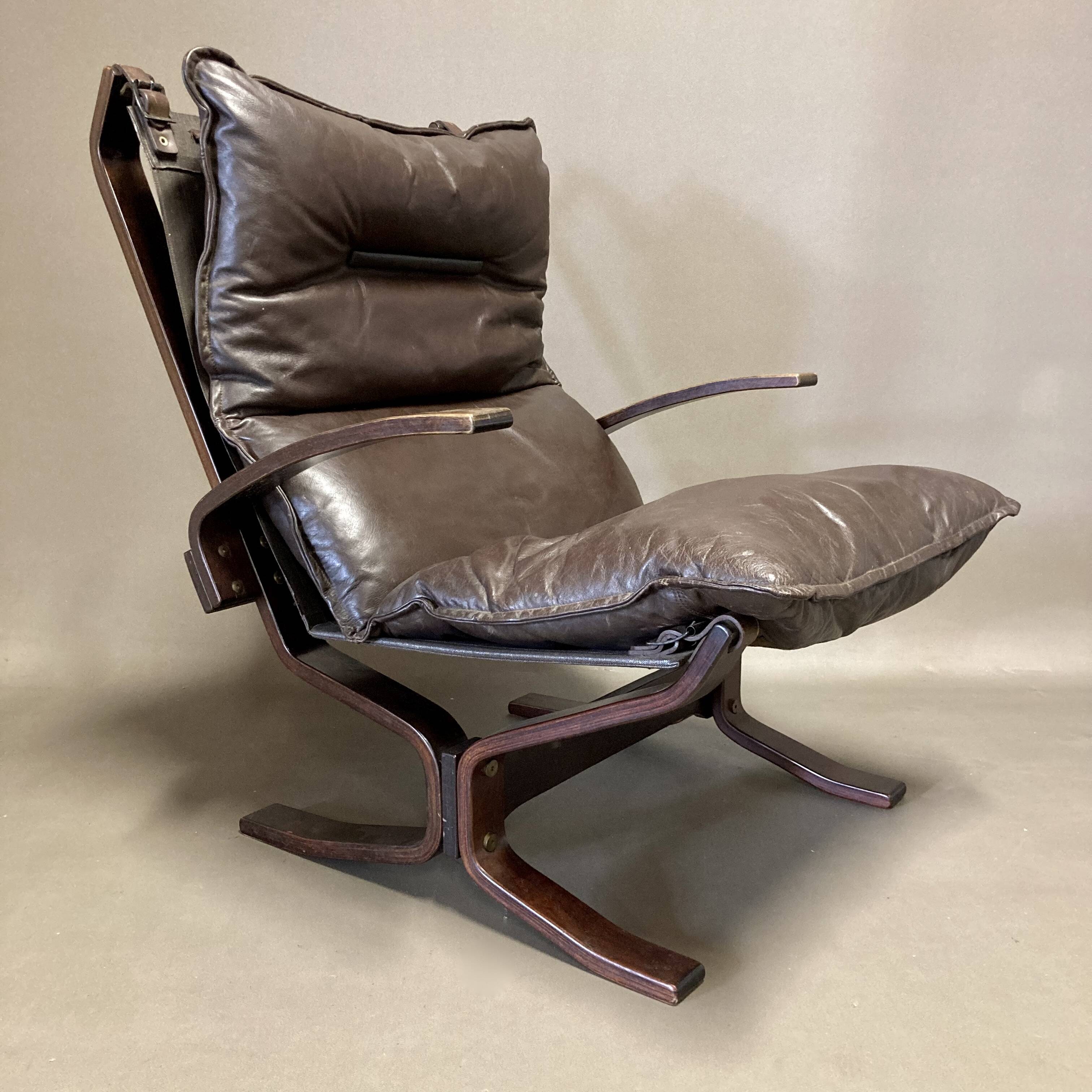 Fauteuil cuir 2 "design scandinave" 1950.