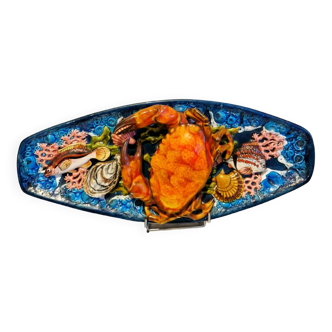 Large oval dish decorated with crab