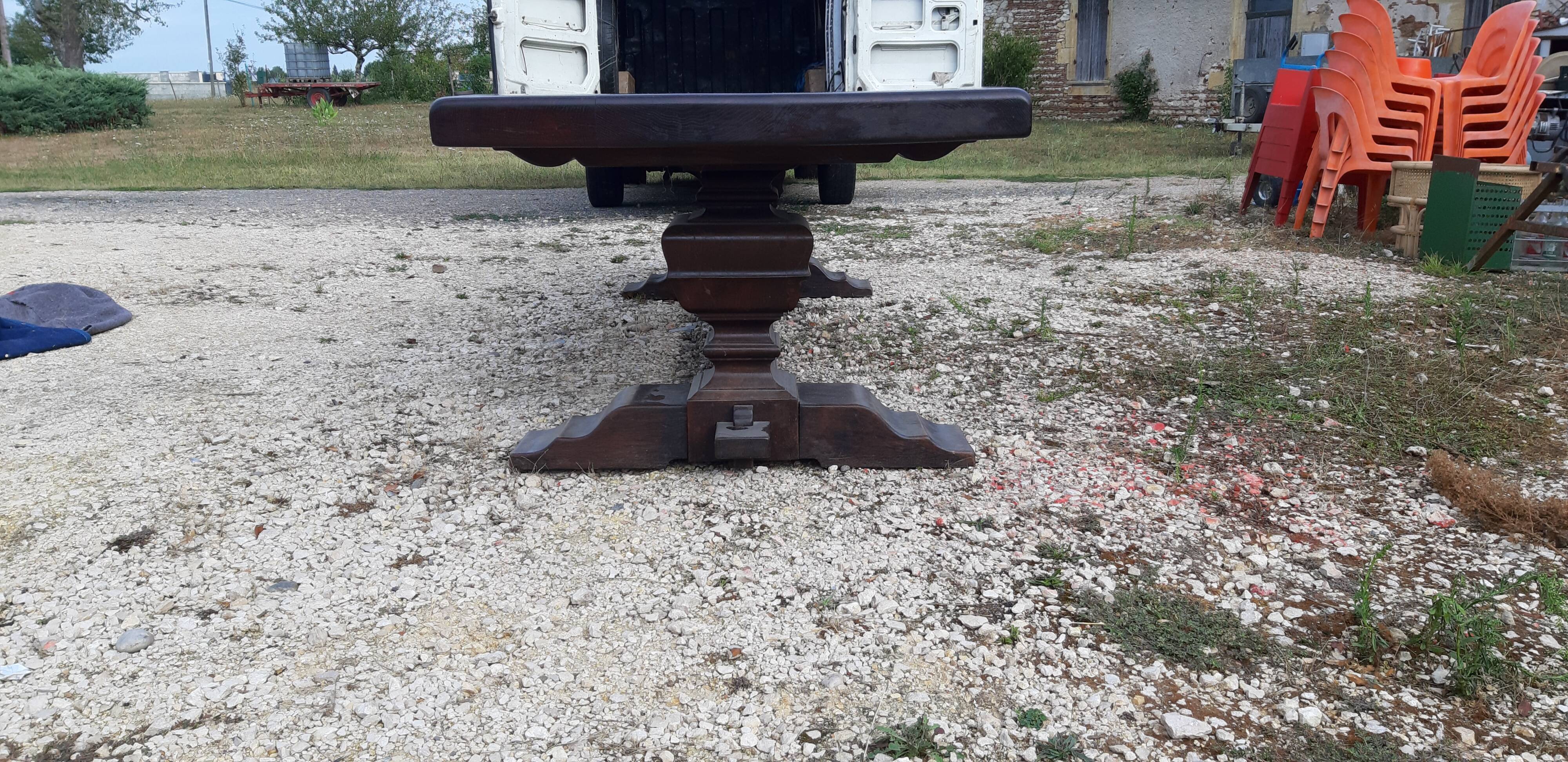 Table Monastére 18th