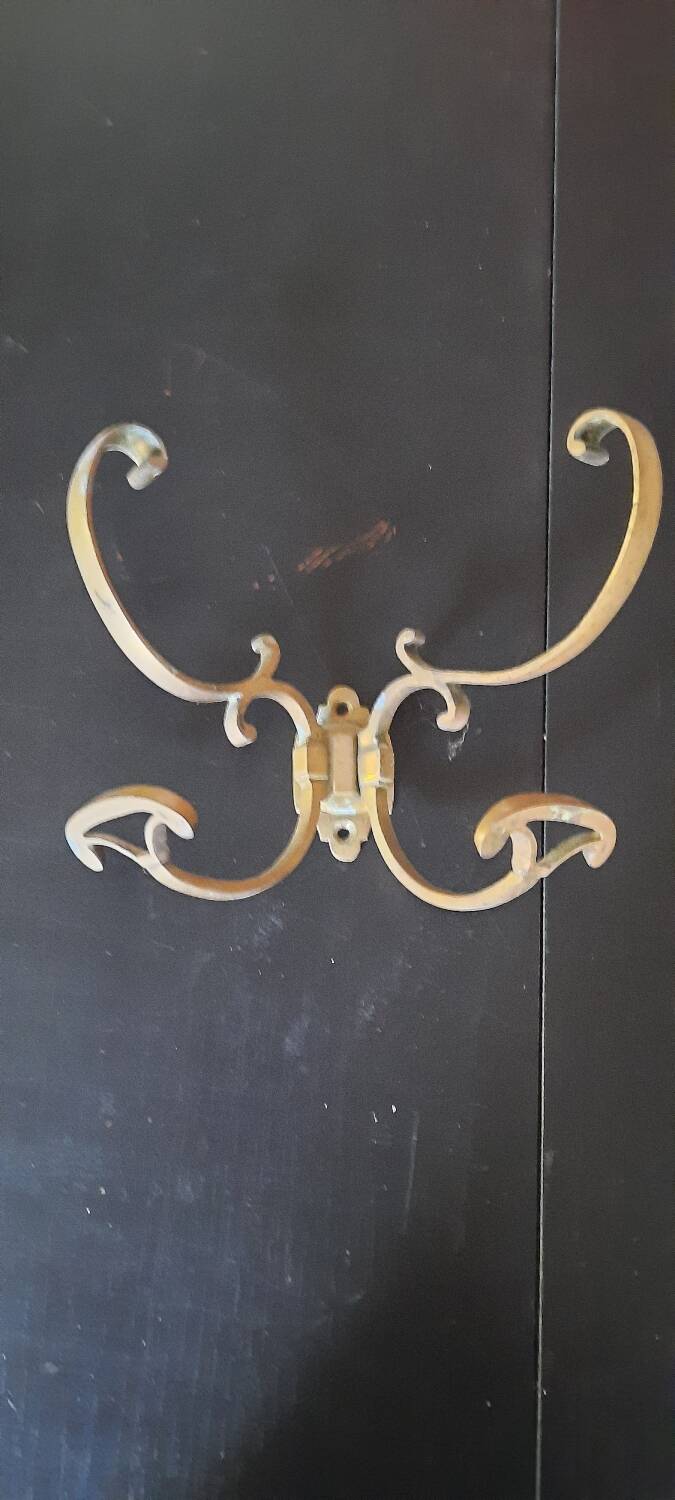 Set of 5 brass hooks