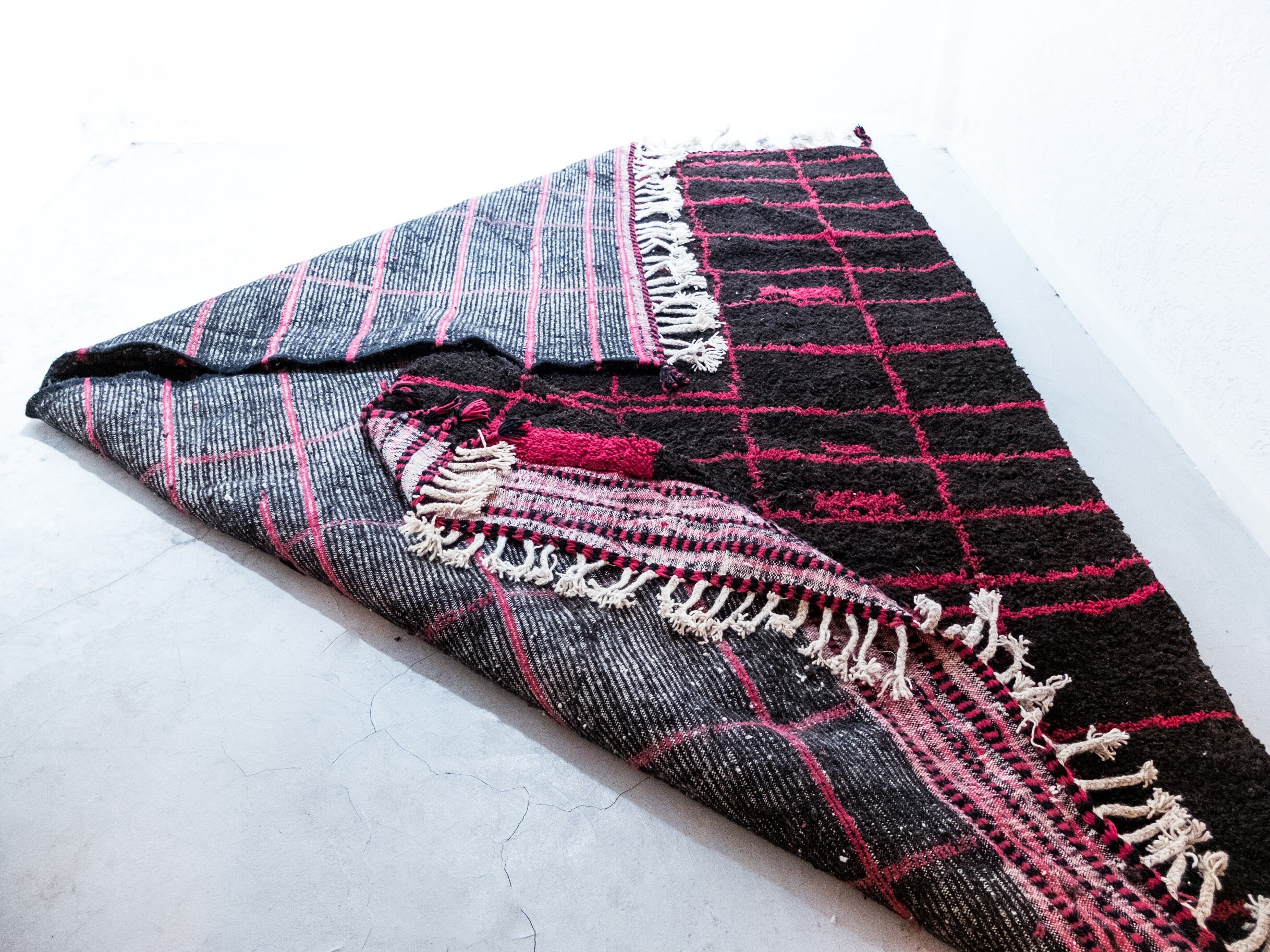Authentic moroccan berber rug 340x225cm