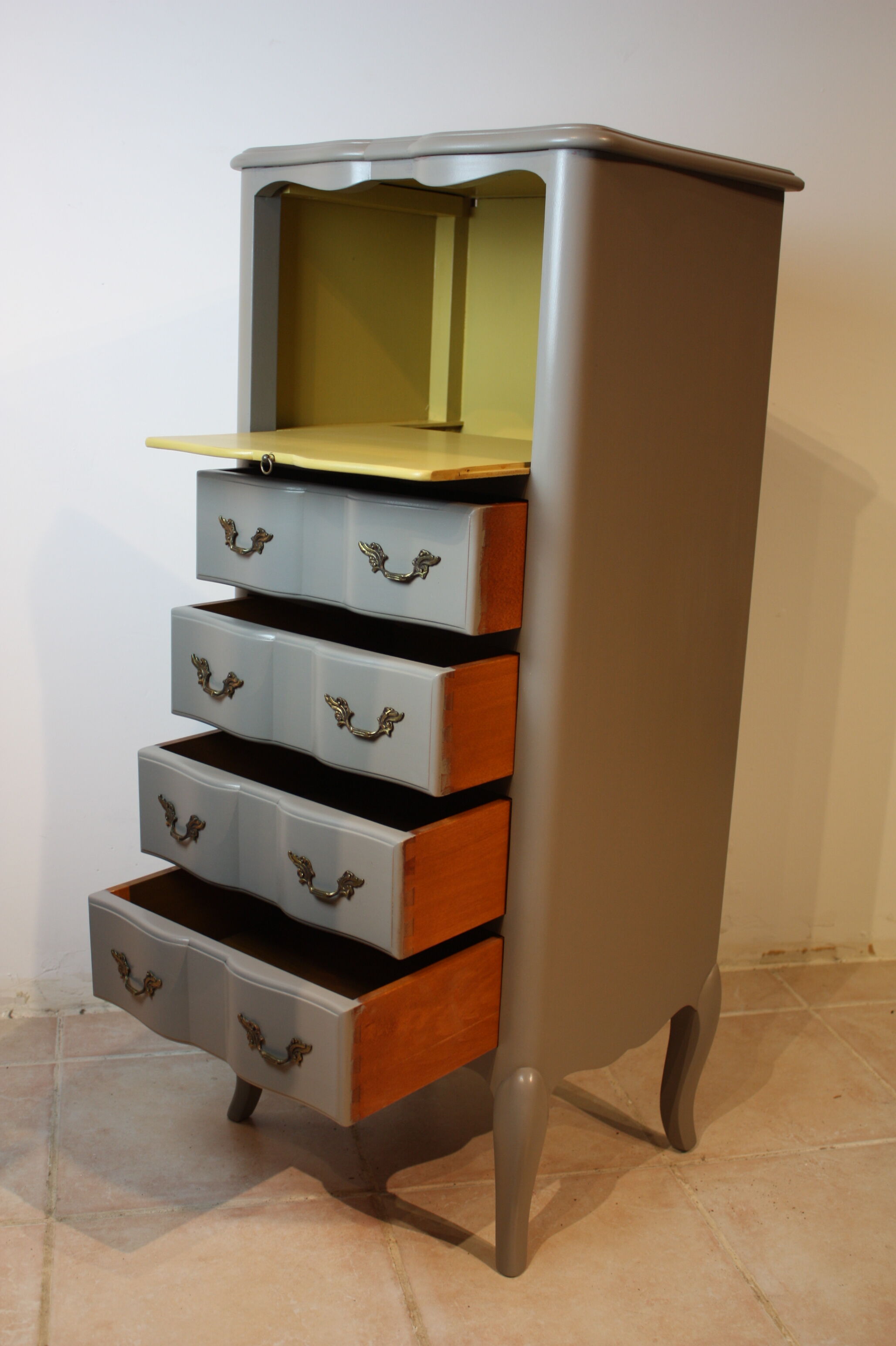 Chiffonier style Louis XV painted vintage