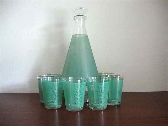Carafe service and 8 glasses