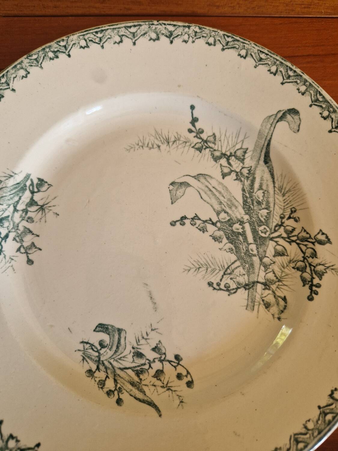Set of 5 Saint Amandinoise Muguet Plates