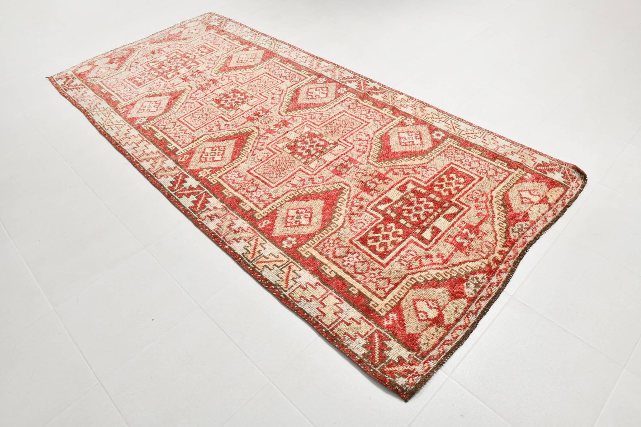 Tarecotta Red & Beige Long Wide Kilim Rug, Ethnic Patterned Rug, 141x309 Cm