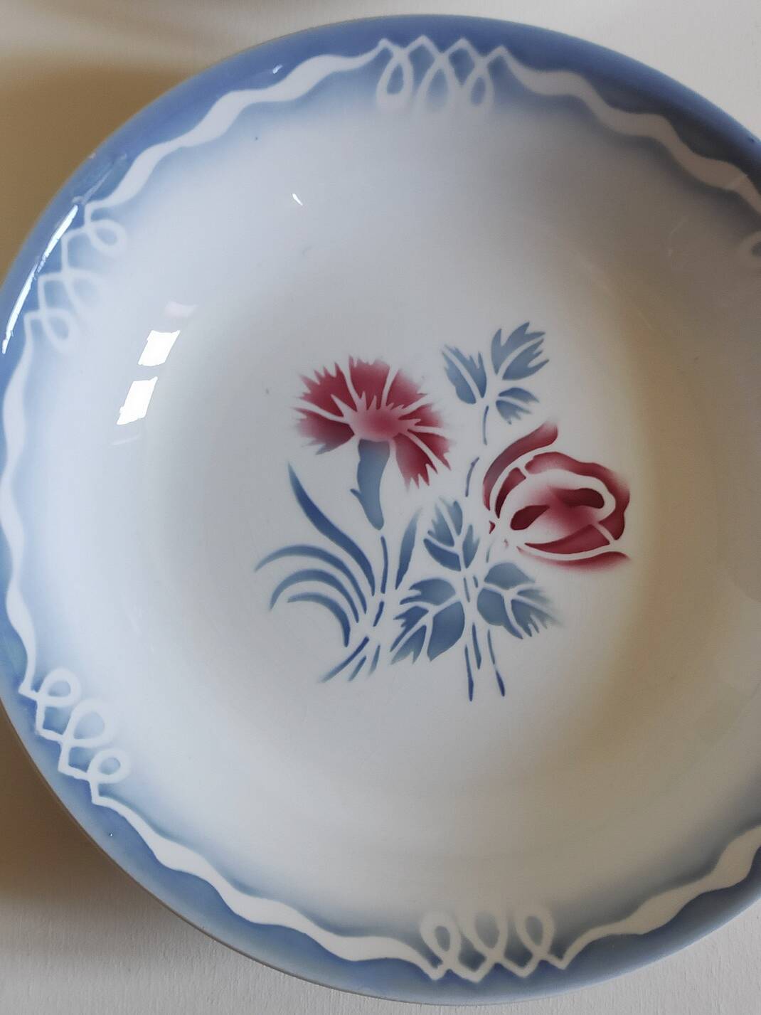 6 Digoin “Juliette” soup plates