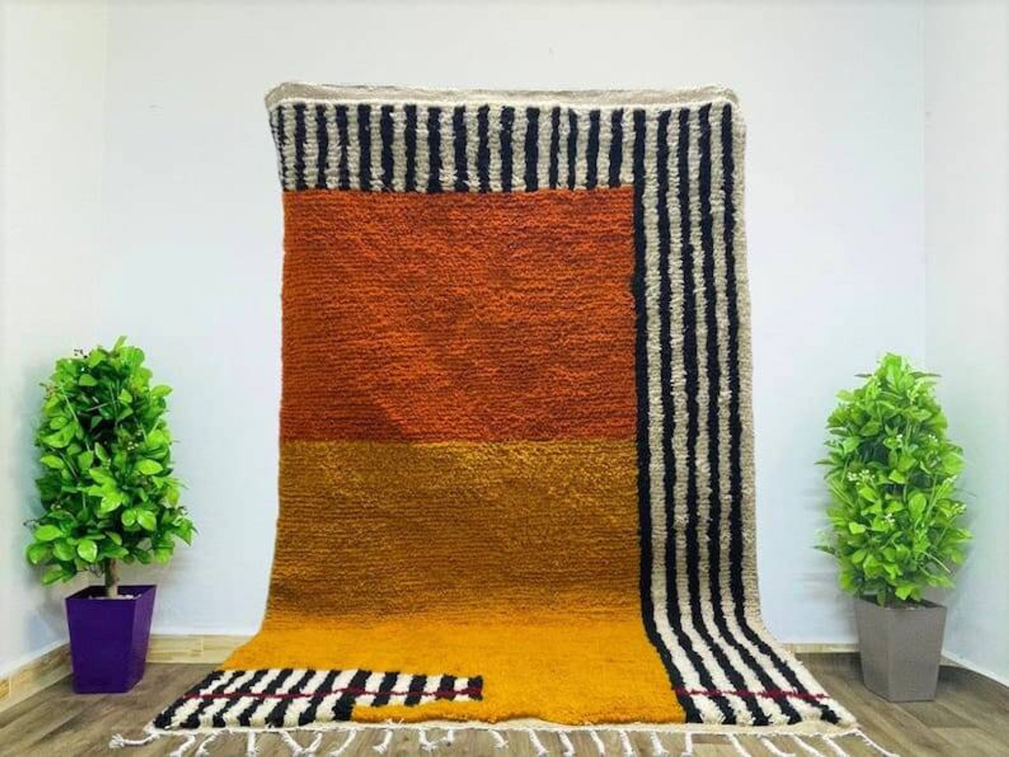 Beni mrirt rug in natural wool size 150 x 250 cm