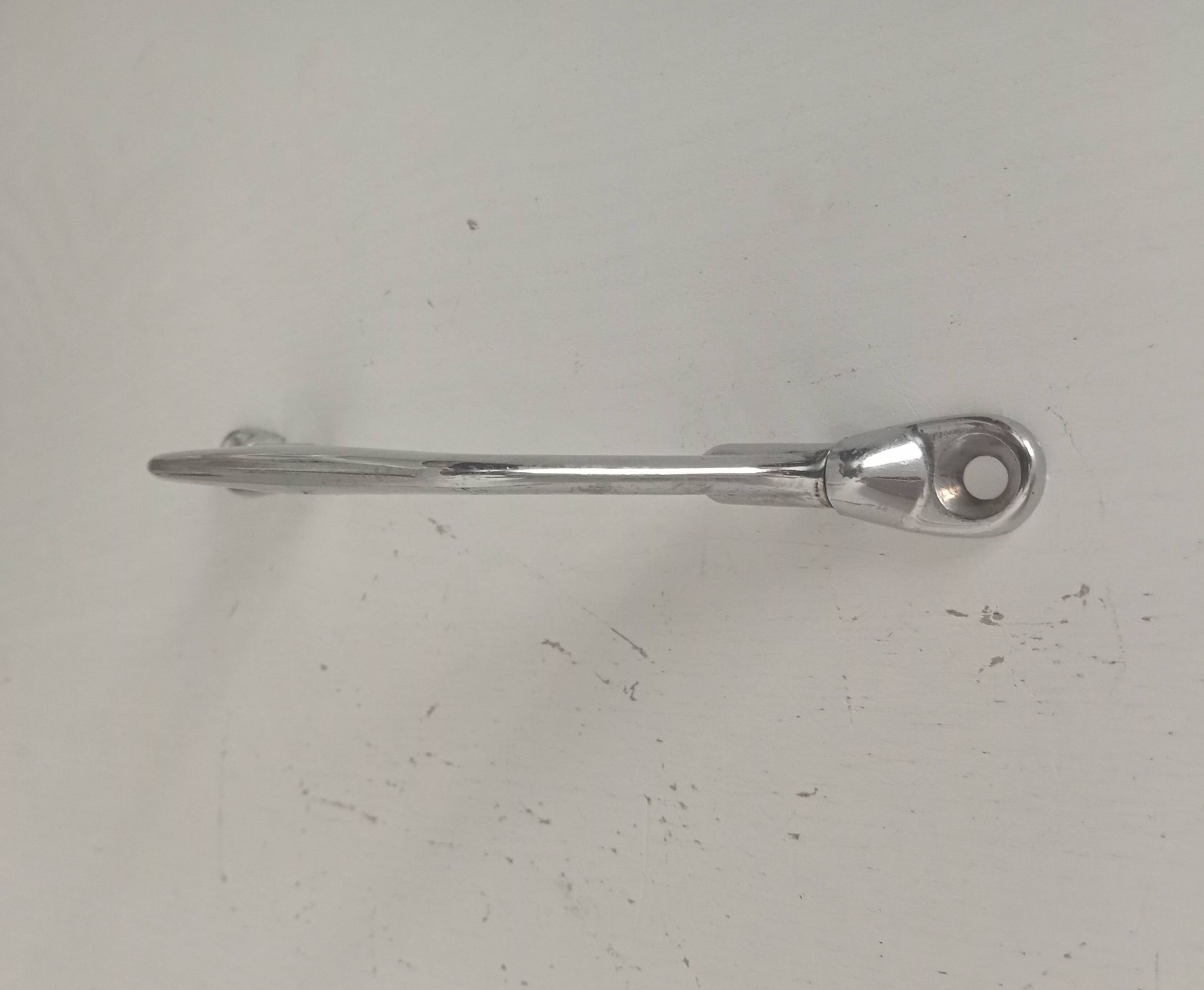 Poignée de meuble vintage chrome années 60
