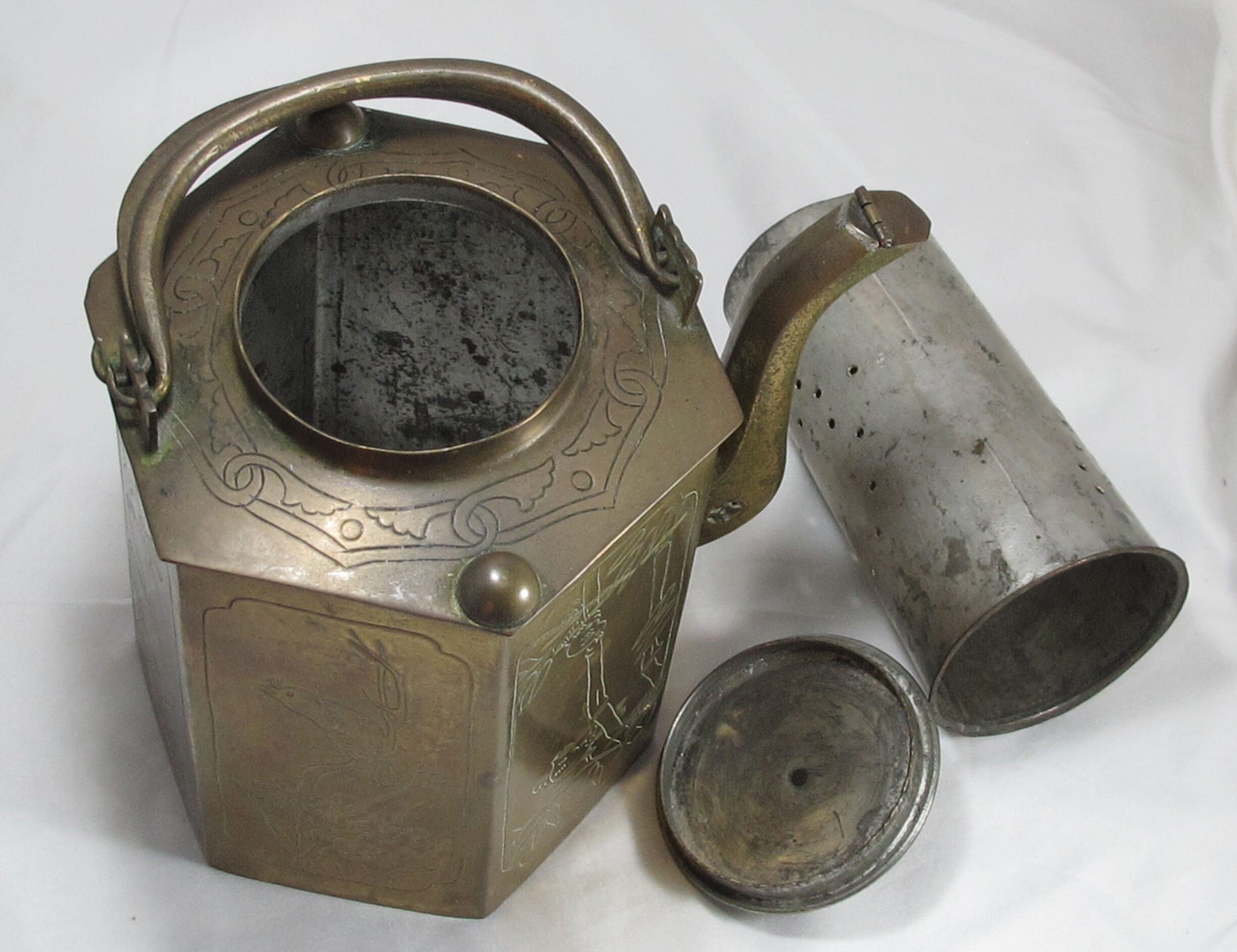 China 20th century copper teapot