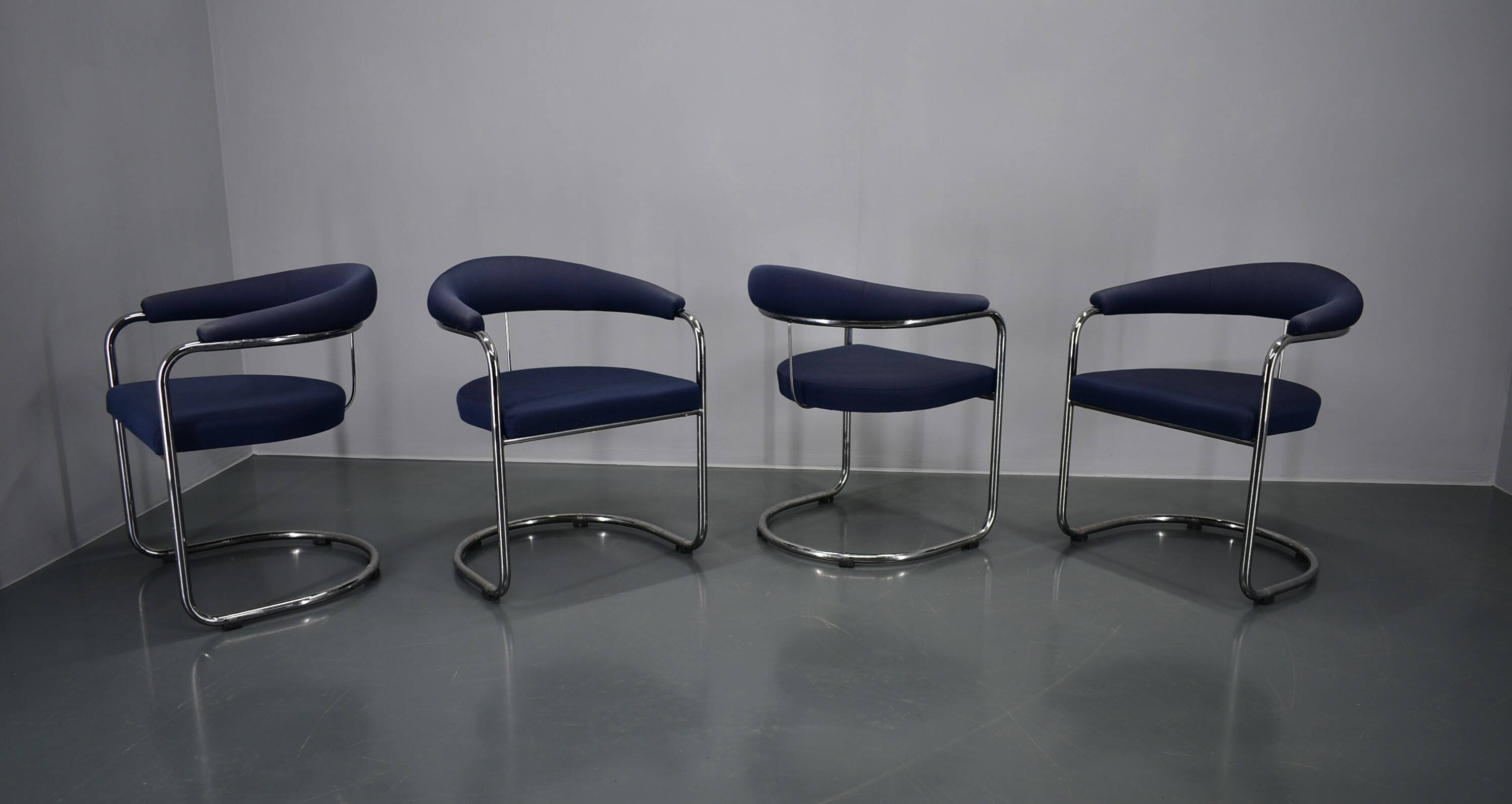 Anton Lorenz for Thonet "Ss33" Set of 4 chrome Armchairs in blue fabric , 1970s