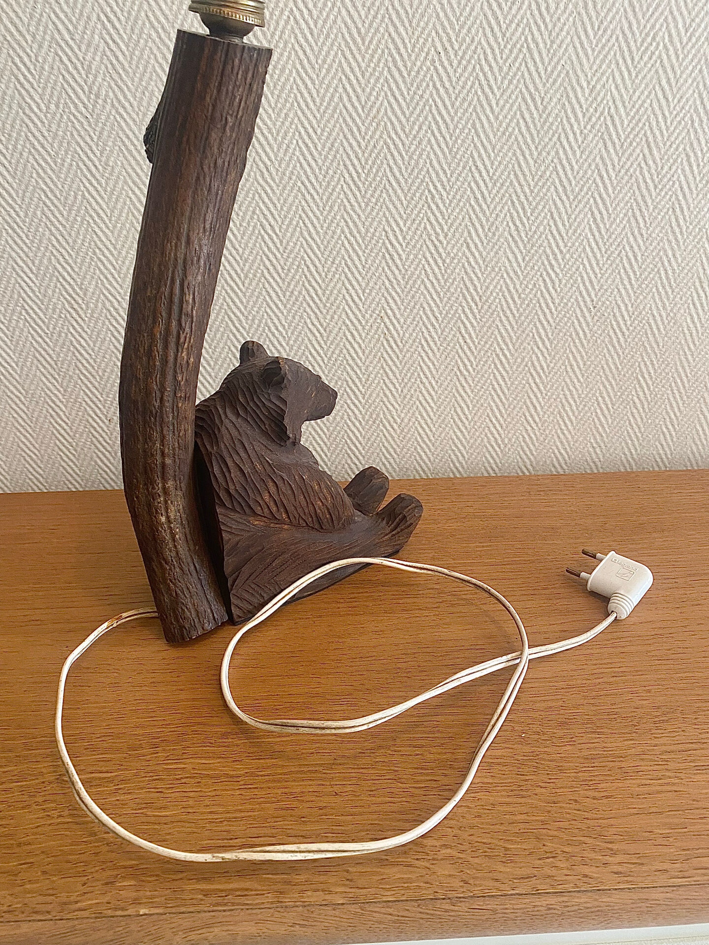 Art Deco carved wooden lamp base bear