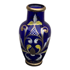 Vase en verre bleu peinture