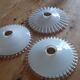 3 suspensions en opaline blanche 1900