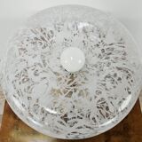 1970s table lamp in worked glass and gold metal