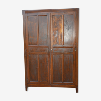 Armoire parisienne