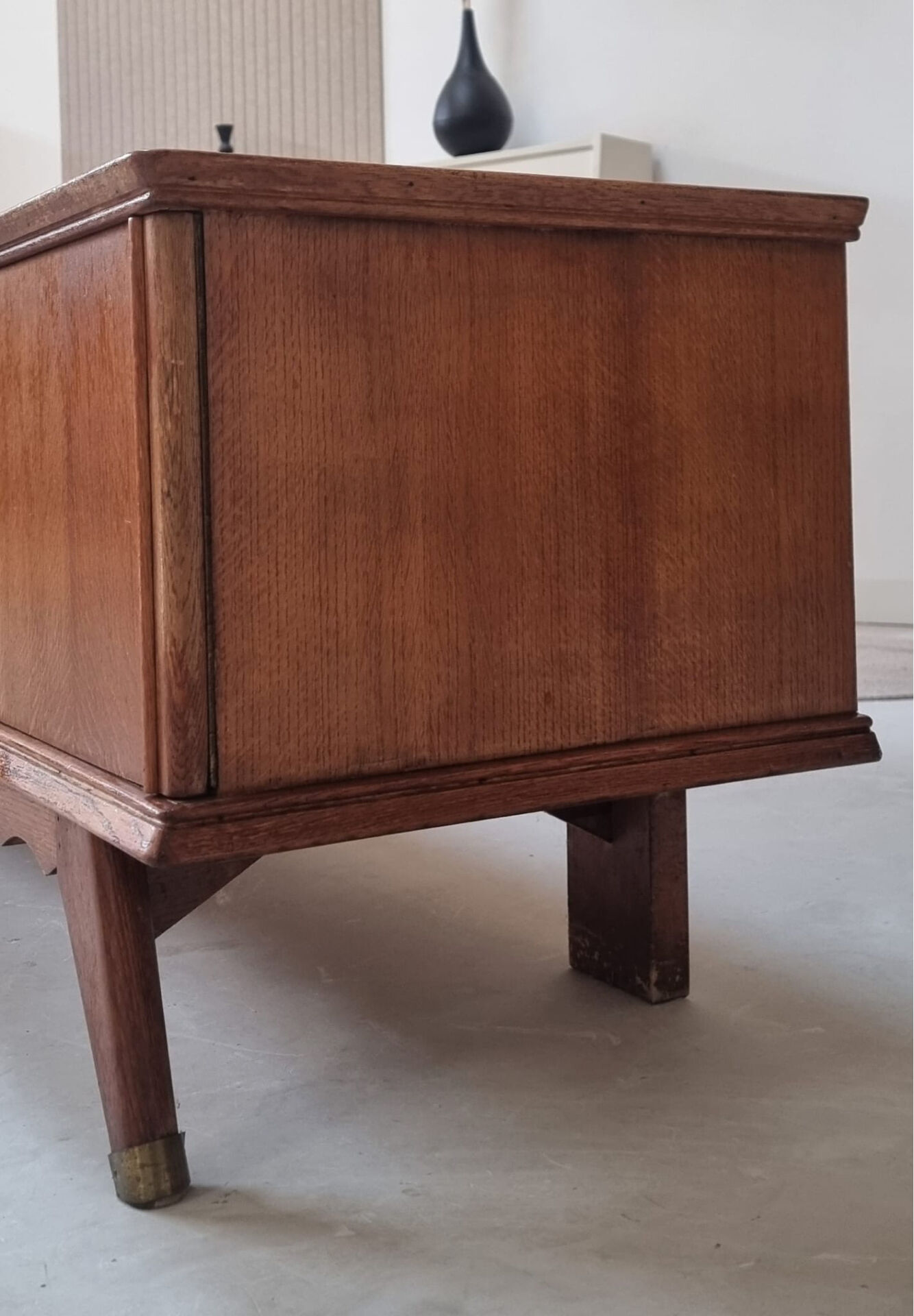 Mid-century lowboard