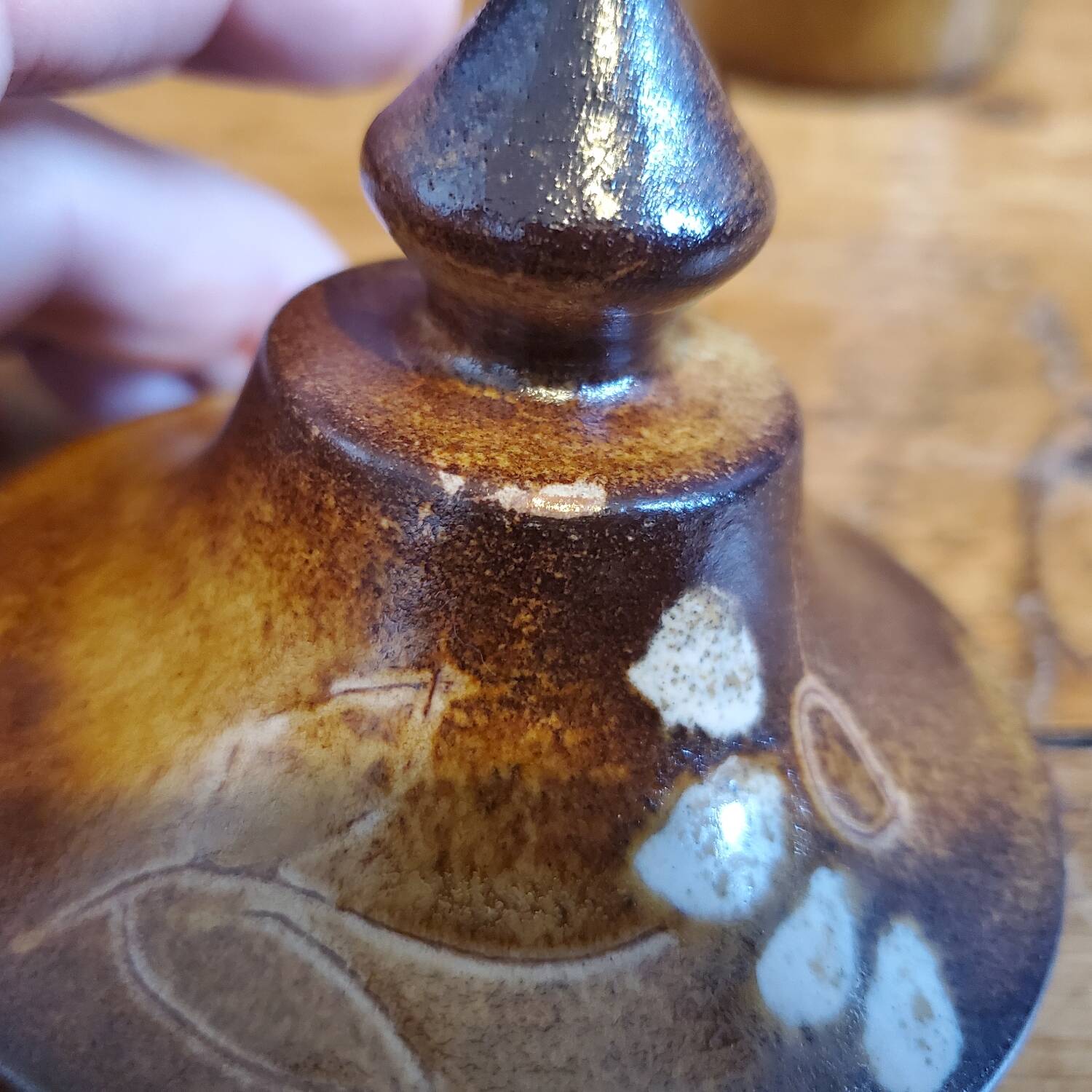 Pot signed La Roue Vallauris in ceramic