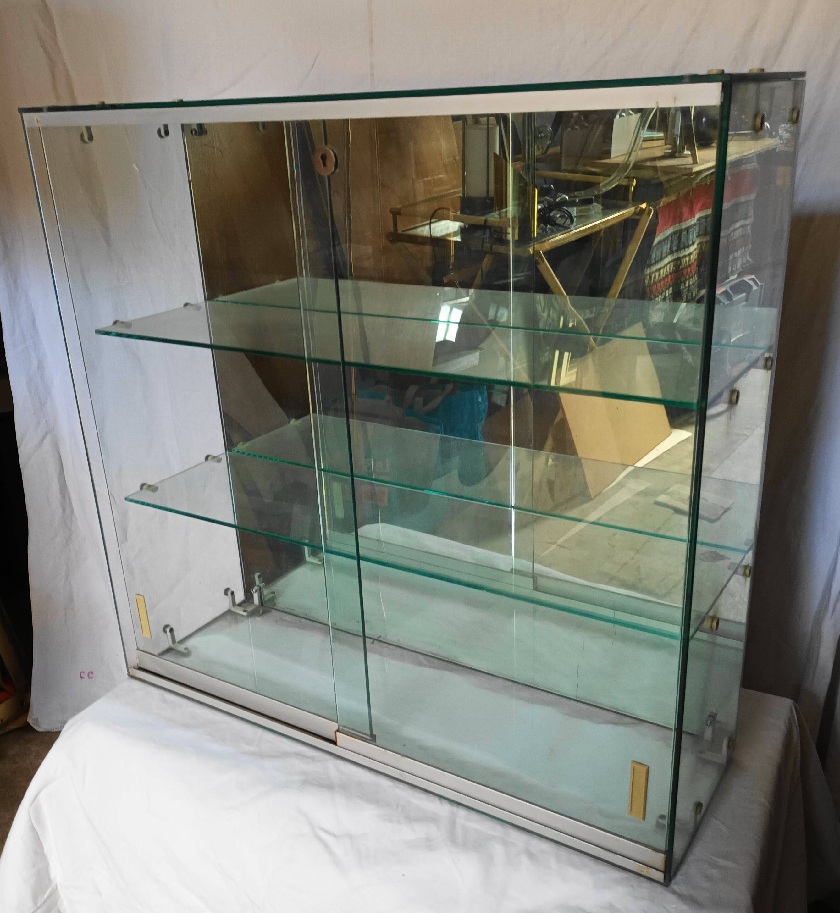 Vitrine en verre, années 70