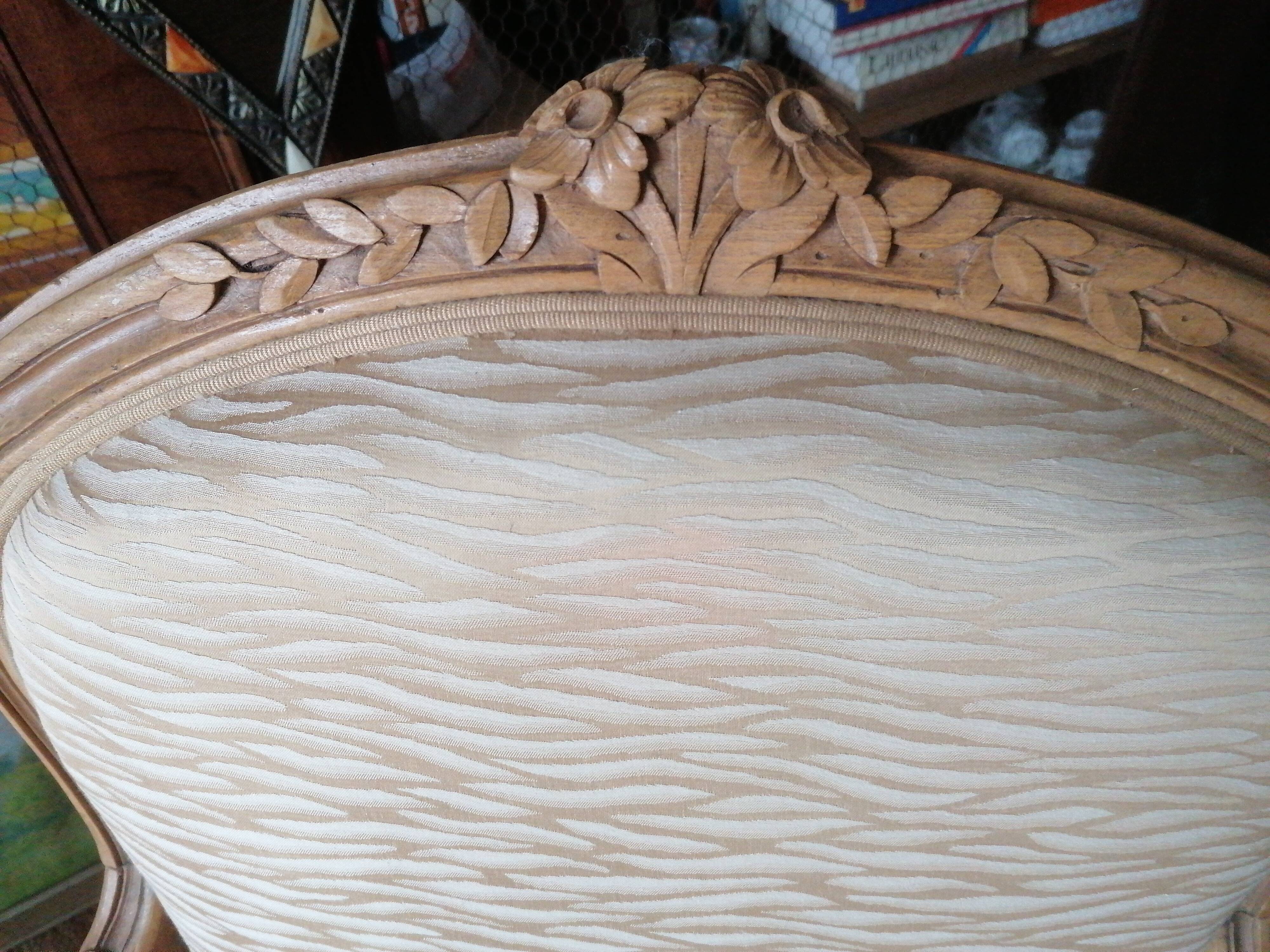 paire de fauteuils style Louis xv