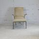 Fauteuil acier tubulaire et cuir "crème", France, circa 1970