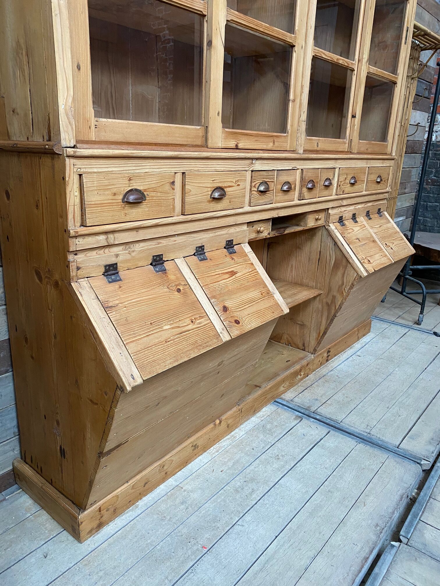 Meuble de grainetier