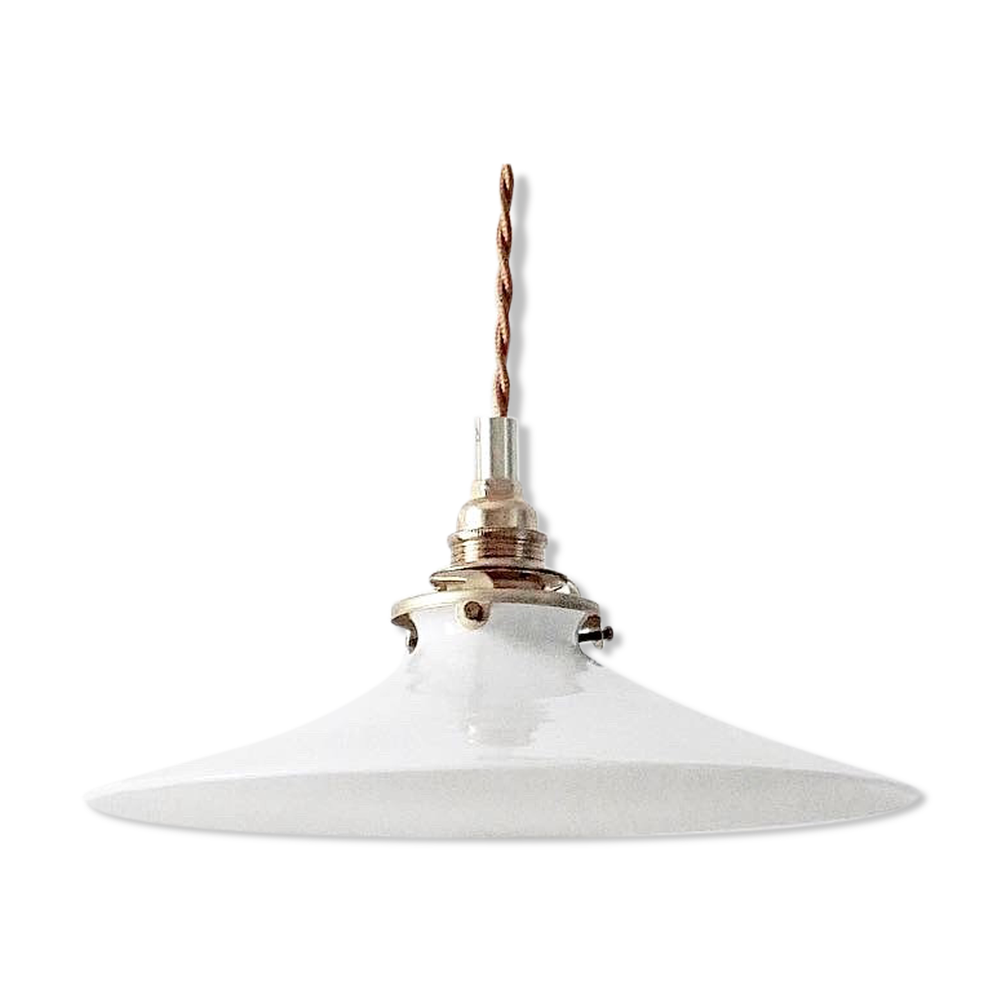 White opaline suspension