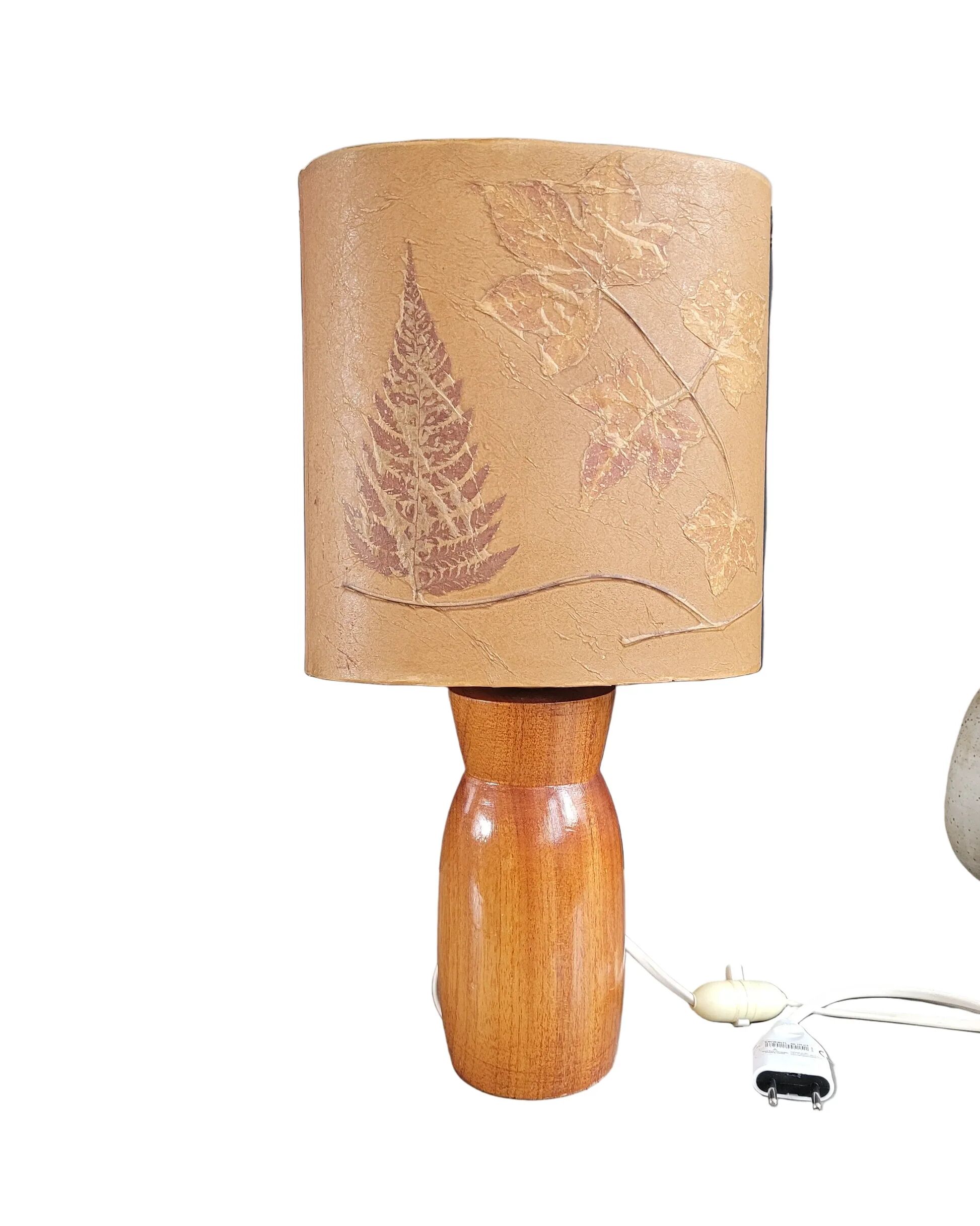 Table lamp with wooden base - dried flowers shade - Ref 1004