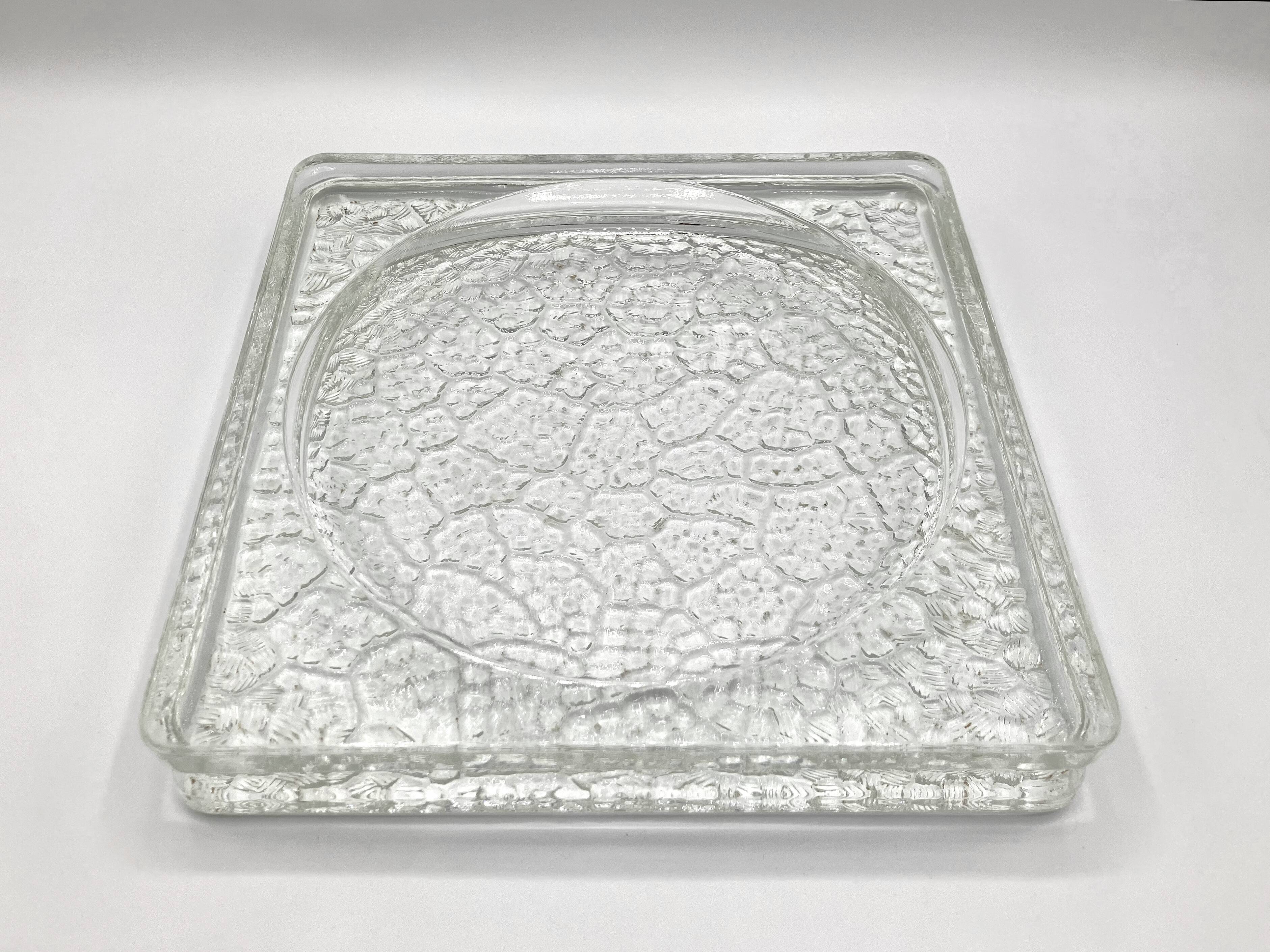 Brick/paving stone/tray • NEVADA • 1950 • molded glass