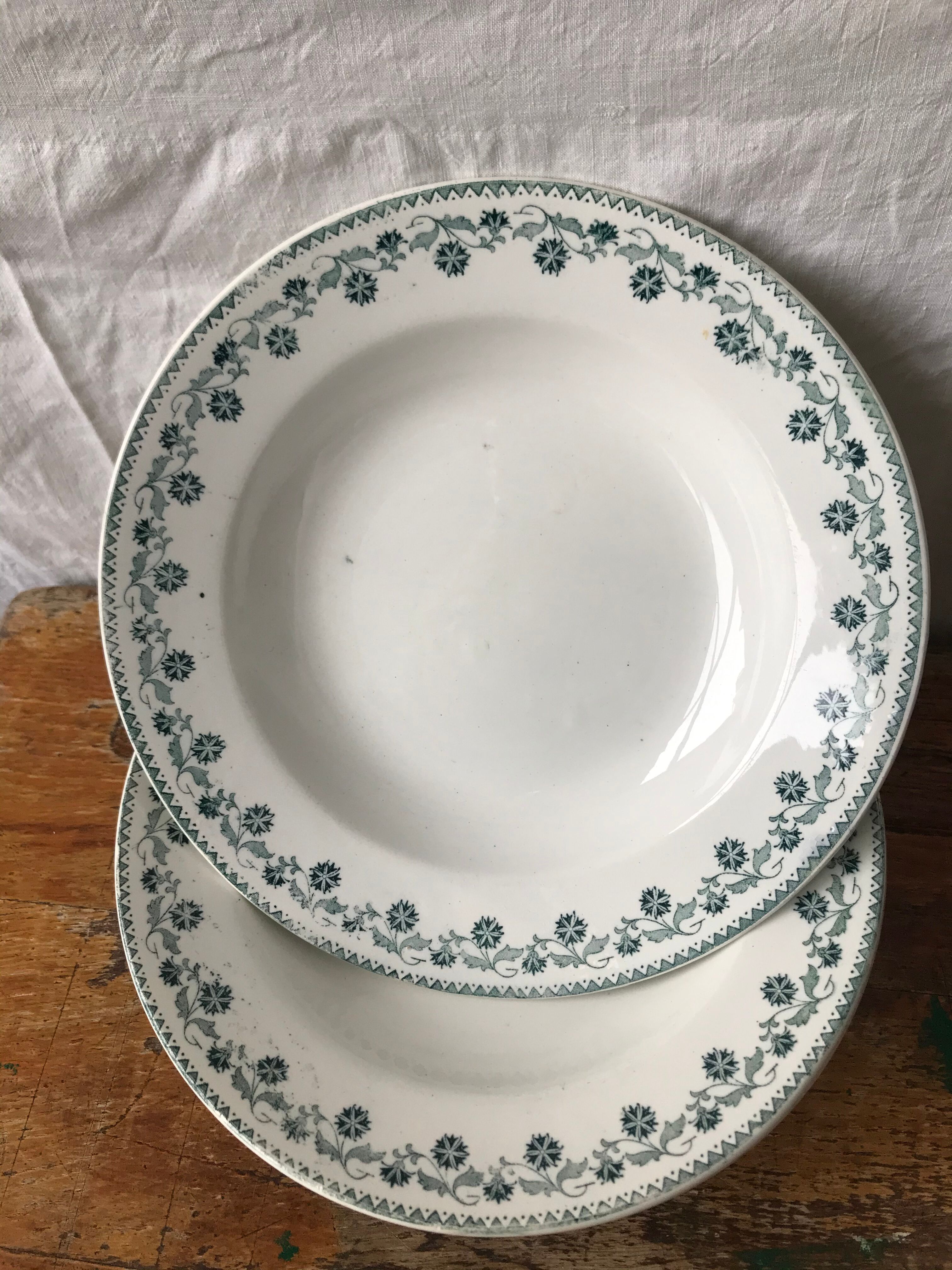 5 soup plates Moulin des louos