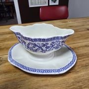 Sauceboat Gien with blue patterns in perfect condition.