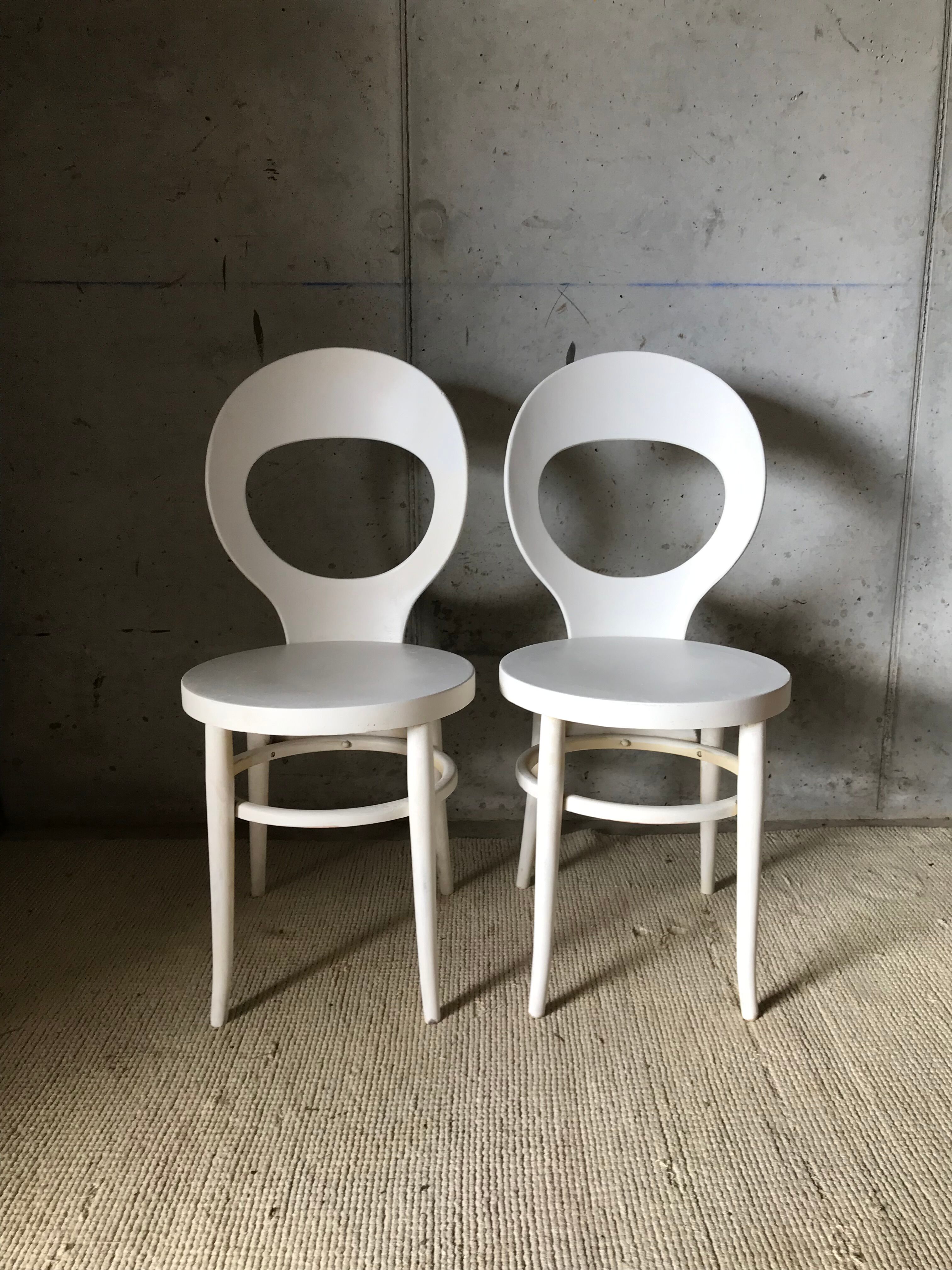 Paire de chaises mouette Baumann